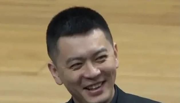 而佘诗曼饰演的记者也正是这场事件的关键密码，这是一场自我救赎的游戏还是一次缜密布局的阴谋，所有的线索都为剧情的进展蒙上迷雾